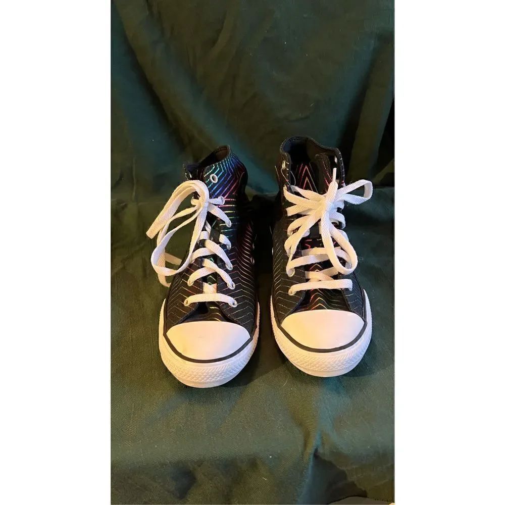 Converse Chuck Taylor All-Star Lace Up High Top Sneaker Shoes Size 6